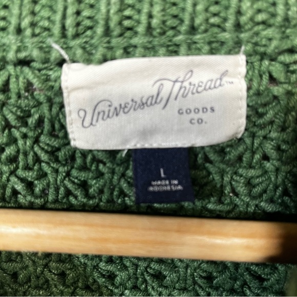 L Universal Thread Cable Knit Crewneck Sweater - Picture 6 of 7